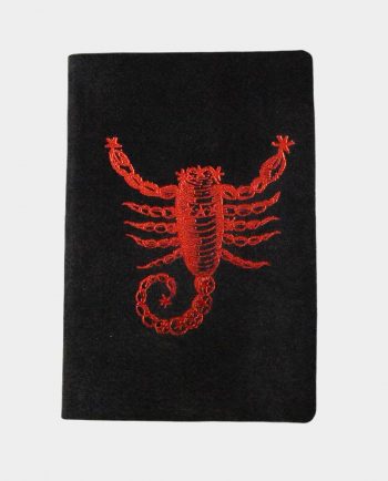 Taccuino in pelle nero Scorpione con fregio rosso small